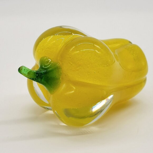 Cased Glass Yellow Pepper  Blown Glass Art Vegetable Paperweight Murano Style - Picture 2 of 14